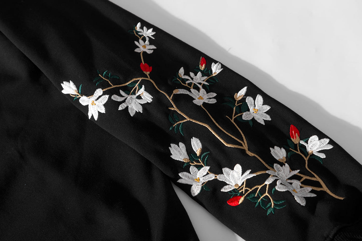 Niepce 花鳥刺繡帽T